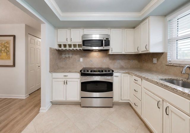 6316 JAMAICA CIRCLE E E, Apollo Beach, FL 33572