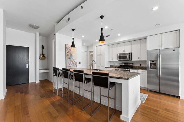 900 20th Ave S Apt 709, Nashville, TN 37212