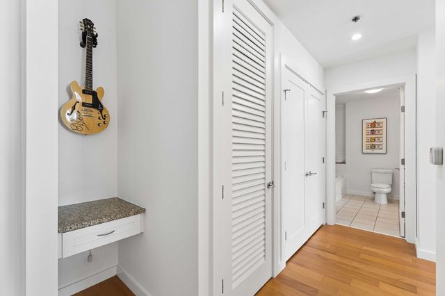 900 20th Ave S Apt 709, Nashville, TN 37212