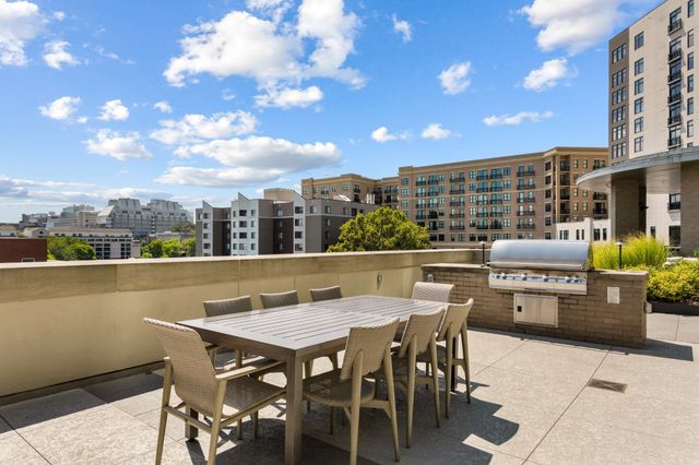 900 20th Ave S Apt 709, Nashville, TN 37212