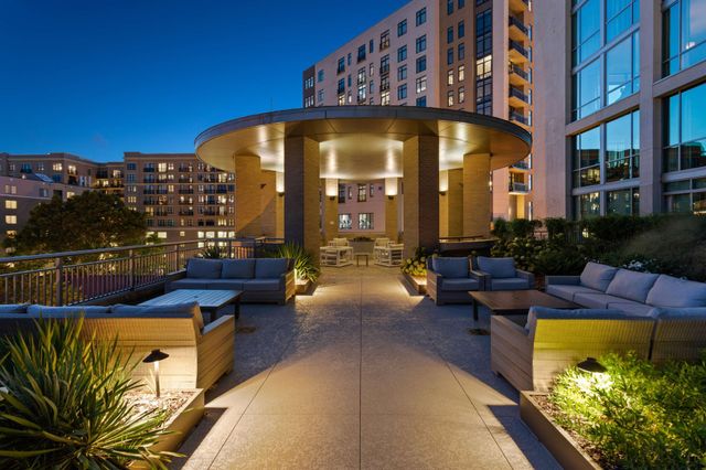 900 20th Ave S Apt 709, Nashville, TN 37212