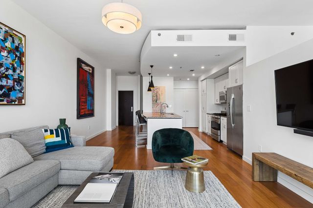 900 20th Ave S Apt 709, Nashville, TN 37212