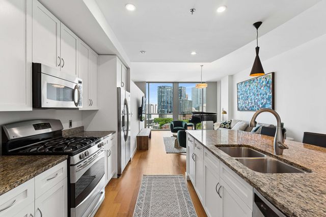 900 20th Ave S Apt 709, Nashville, TN 37212