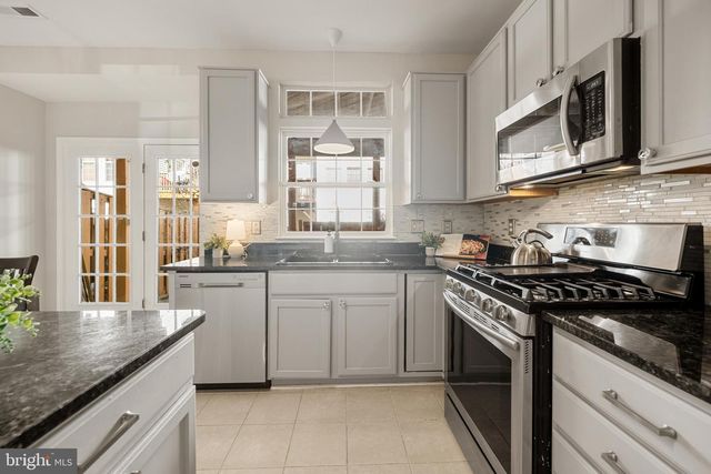 8346 HUNTER MURPHY CIR, Alexandria, VA 22309