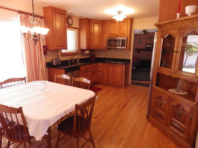 29619 Pinto Drive, Warren, MI 48093