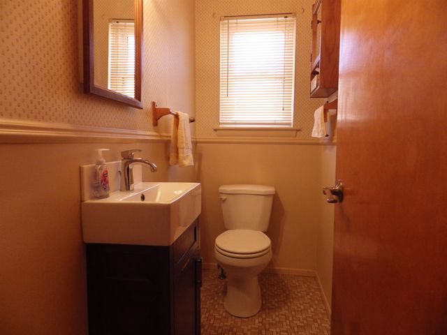 29619 Pinto Drive, Warren, MI 48093