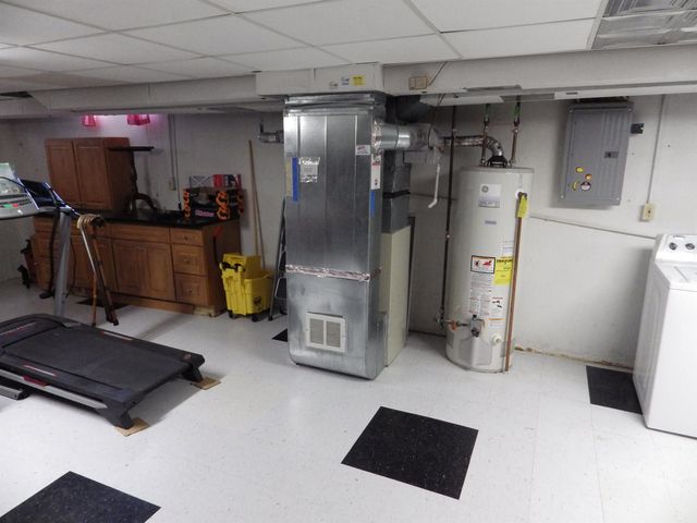 29619 Pinto Drive, Warren, MI 48093