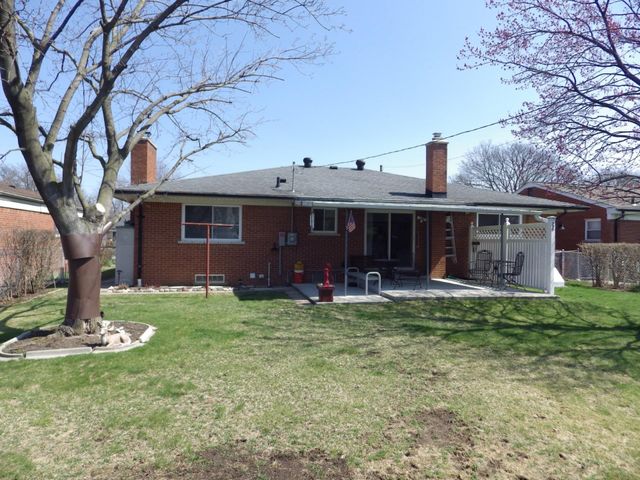 29619 Pinto Drive, Warren, MI 48093