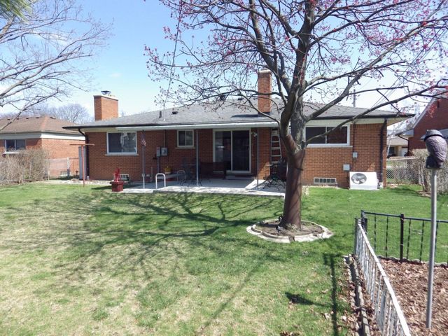 29619 Pinto Drive, Warren, MI 48093