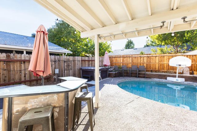 2608 Kansas Way Way, Sacramento, CA 95827