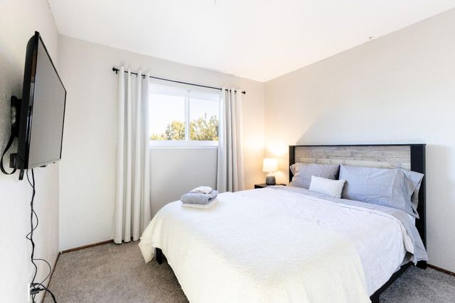 2608 Kansas Way Way, Sacramento, CA 95827