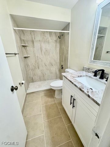 9313 Lennex LN, Fort Myers, FL 33919