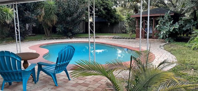 3925 W BAY VIEW AVENUE, Tampa, FL 33611