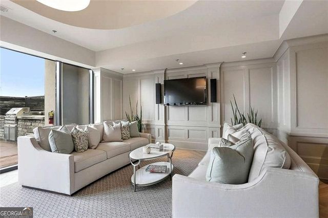 2277 NE Peachtree Road NE 404, Atlanta, GA 30309