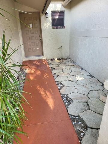 23312 SW 53rd Avenue C, Boca Raton, FL 33433