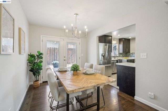 528 Fairway St, Hayward, CA 94544