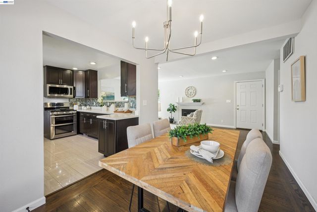 528 Fairway St, Hayward, CA 94544