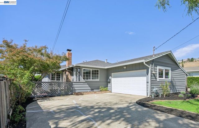528 Fairway St, Hayward, CA 94544