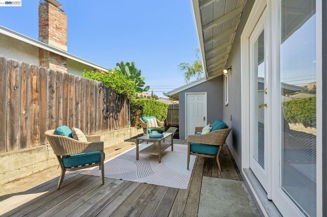 528 Fairway St, Hayward, CA 94544