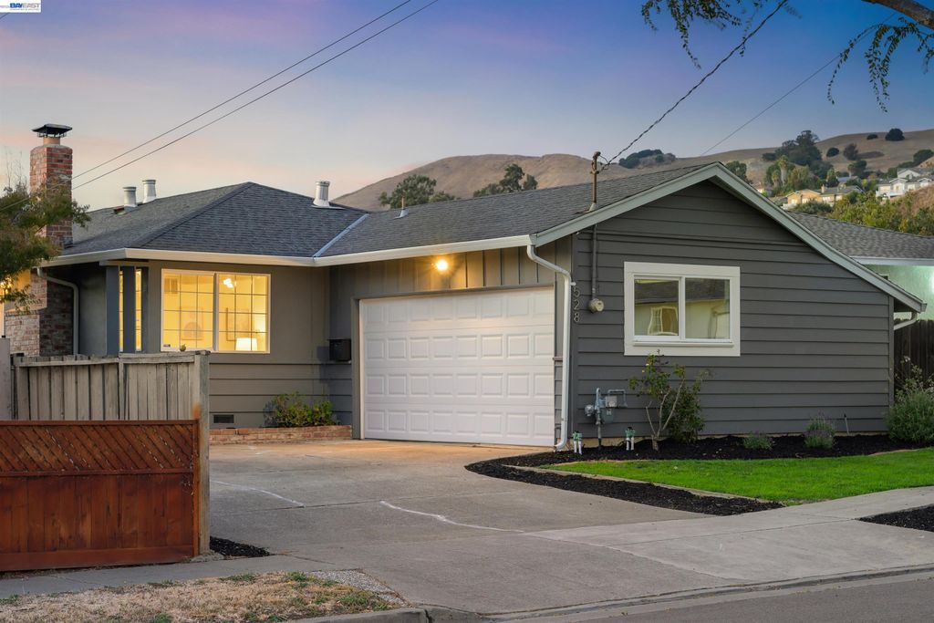 528 Fairway St, Hayward, CA 94544