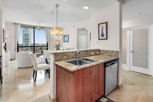 801 S OLIVE Avenue 903, West Palm Beach, FL 33401