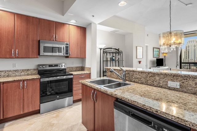 801 S OLIVE Avenue 903, West Palm Beach, FL 33401