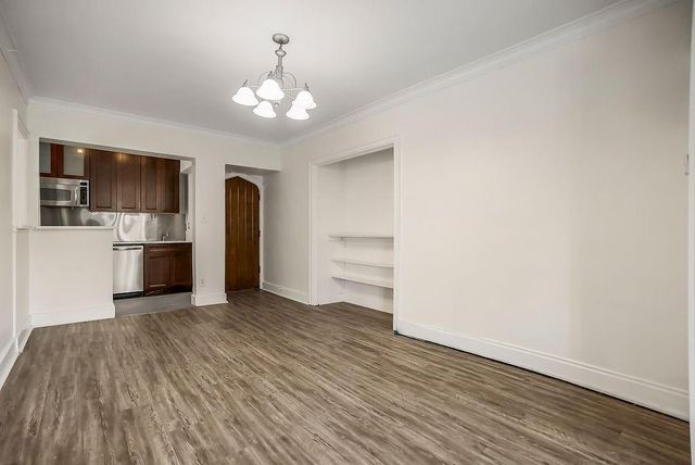 700 W 48th Street 202, Kansas City, MO 64112