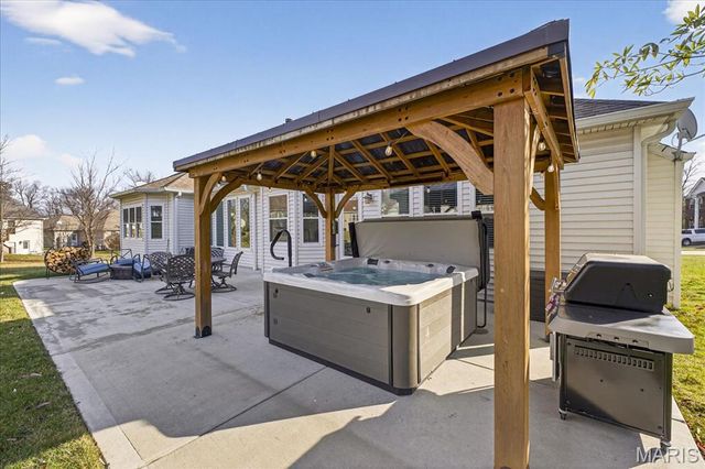 1407 Tucks Inn Court, Lake St Louis, MO 63367