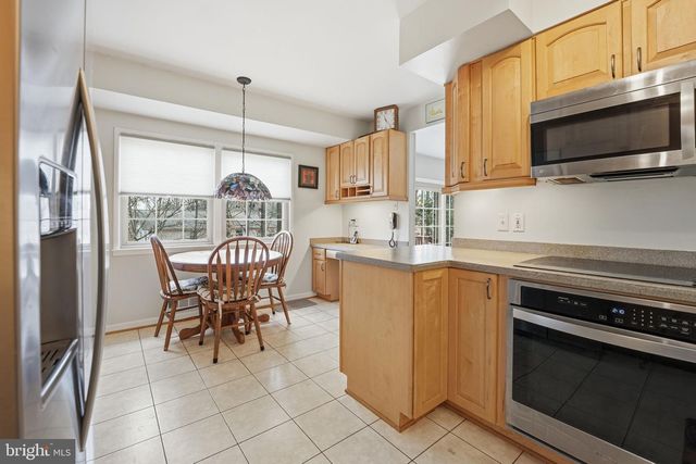 8517 BOUND BROOK LN, Alexandria, VA 22309