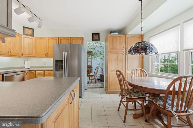 8517 BOUND BROOK LN, Alexandria, VA 22309