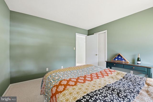 8517 BOUND BROOK LN, Alexandria, VA 22309