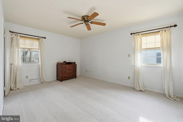 8517 BOUND BROOK LN, Alexandria, VA 22309