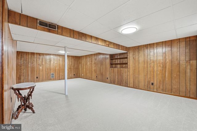 8517 BOUND BROOK LN, Alexandria, VA 22309