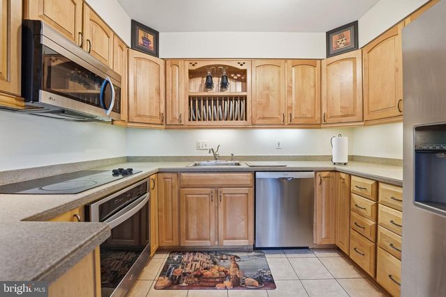 8517 BOUND BROOK LN, Alexandria, VA 22309