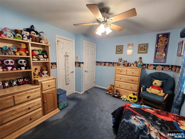 82 Arnot Place, Paramus, NJ 07652