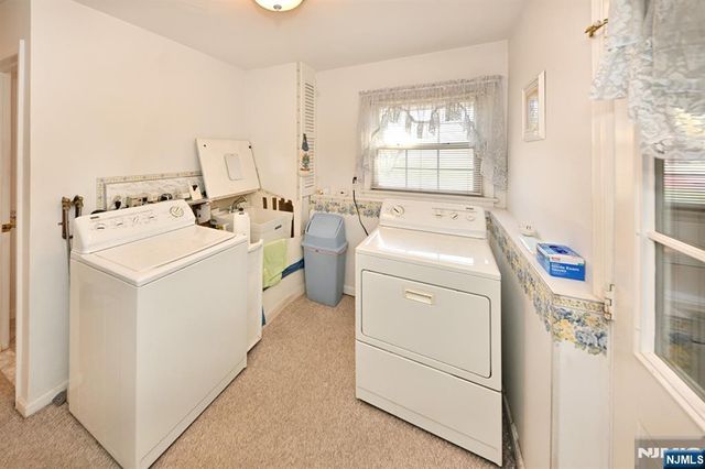 82 Arnot Place, Paramus, NJ 07652