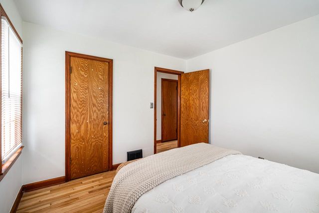 1516 Tripoli AVENUE, Milwaukee, WI 53207