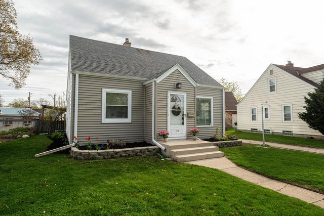 1516 Tripoli AVENUE, Milwaukee, WI 53207
