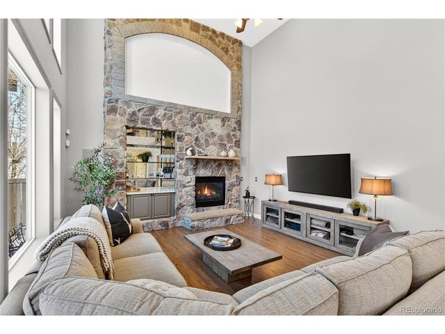 9445 Aspen Hill Cir, Lone Tree, CO 80124