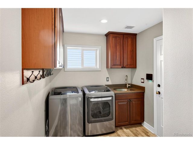 9445 Aspen Hill Cir, Lone Tree, CO 80124