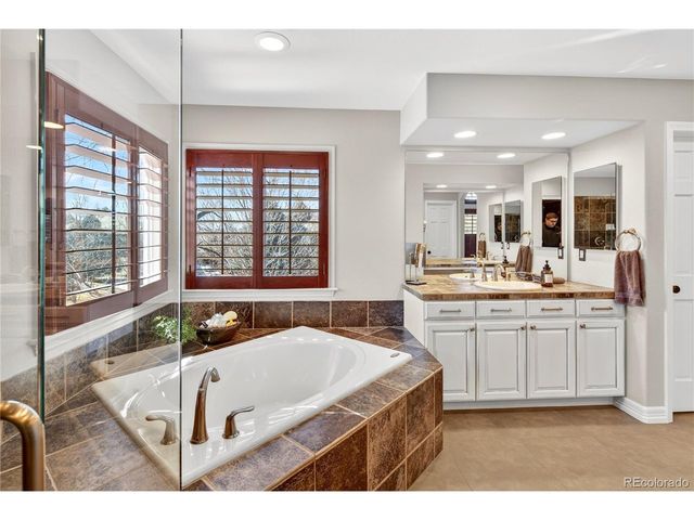 9445 Aspen Hill Cir, Lone Tree, CO 80124