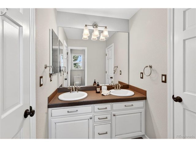 9445 Aspen Hill Cir, Lone Tree, CO 80124