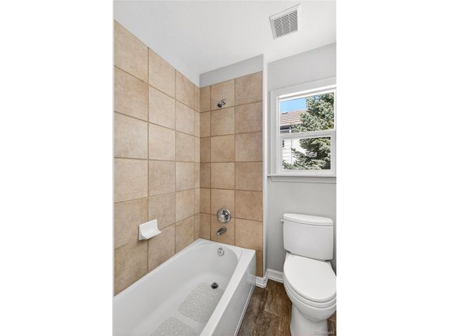 9445 Aspen Hill Cir, Lone Tree, CO 80124