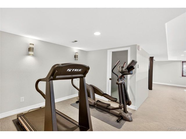 9445 Aspen Hill Cir, Lone Tree, CO 80124