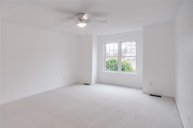 65 Bedfordshire Drive, Henrietta, NY 14467