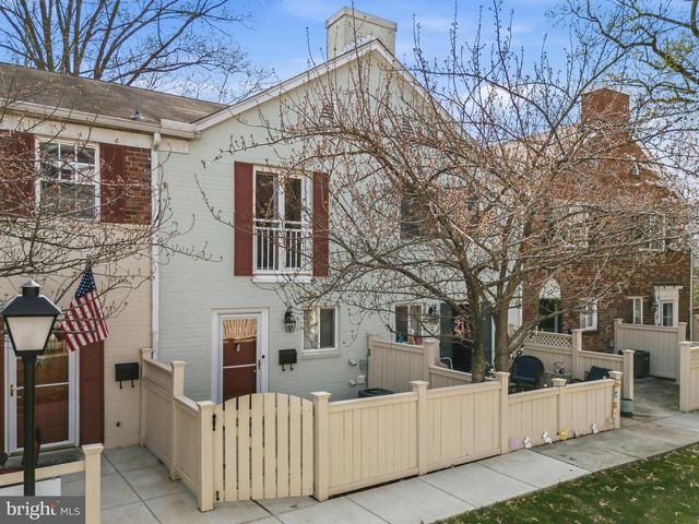 1277 VAN DORN ST N, Alexandria, VA 22304