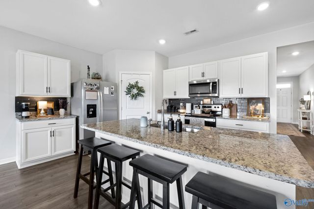 25150 Delilah Circle, Athens, AL 35613