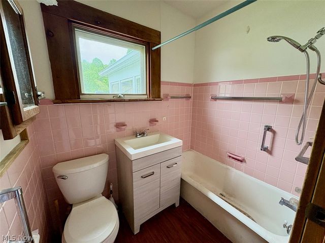 6014 North Ridge Road W, Ashtabula, OH 44004