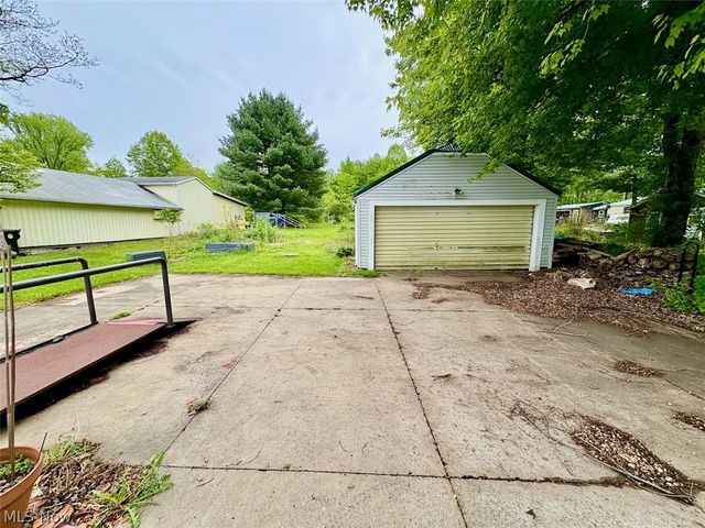 6014 North Ridge Road W, Ashtabula, OH 44004