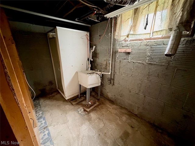 6014 North Ridge Road W, Ashtabula, OH 44004